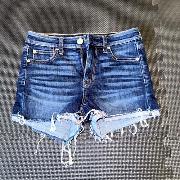 Women’s American Eagle High-Rise Shortie Short - Picture 1 of 6